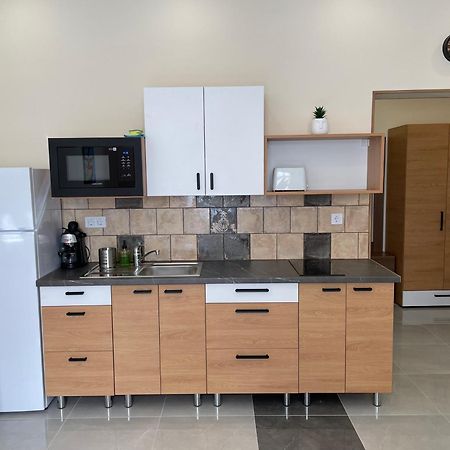 Kovacs Apartmanhaz Кишкунхалаш Стая снимка